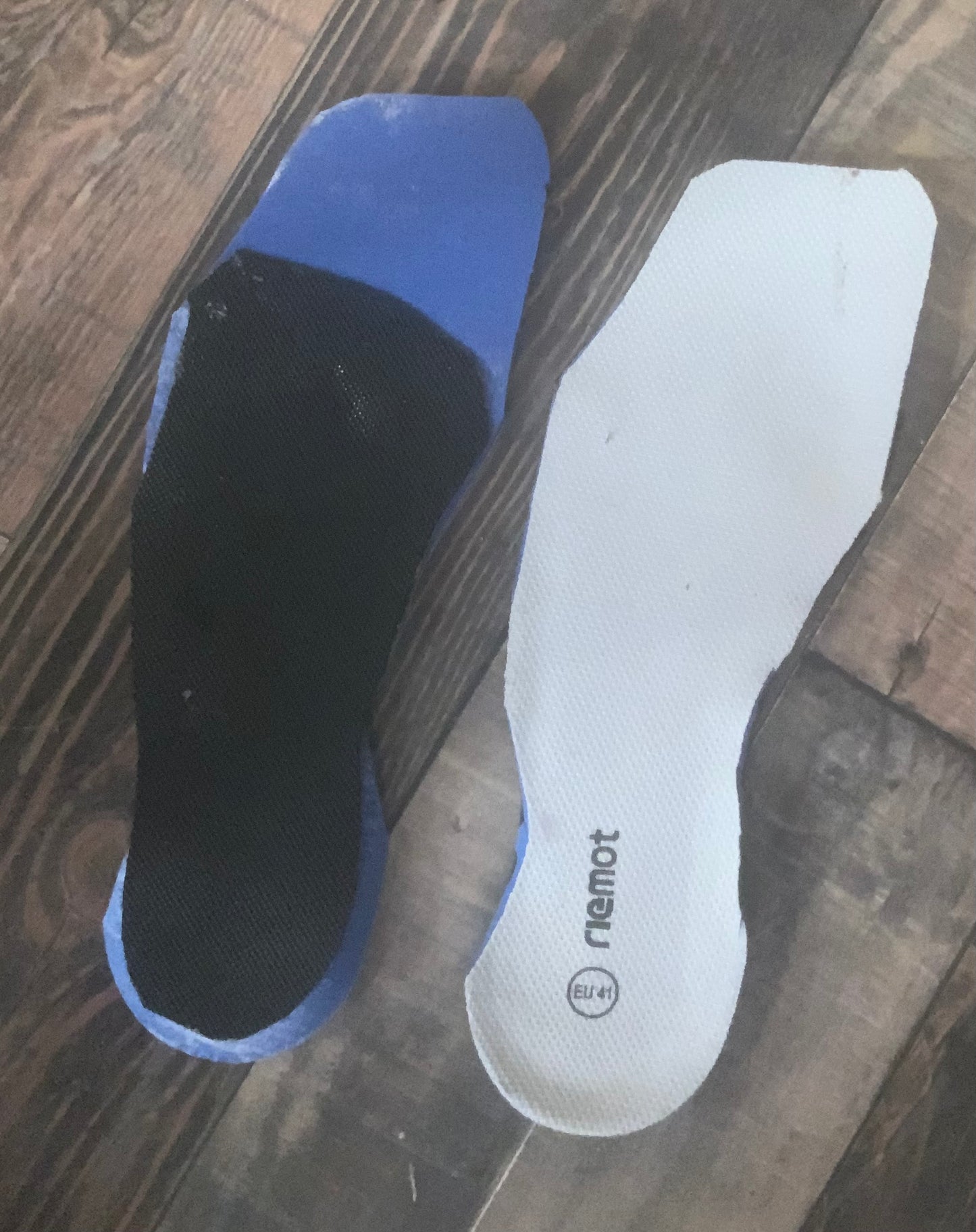 Rhythmic insoles